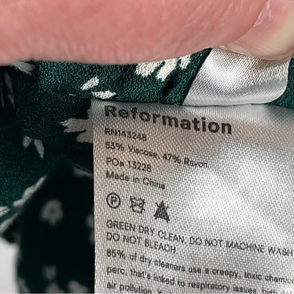 Reformation Lupe Ditsy Floral Spaghetti Strap Top in Annette Green 12 - Picture 12 of 14